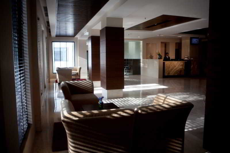 Vibe By The Lalit Traveller Hotel Faridabad Bagian luar foto