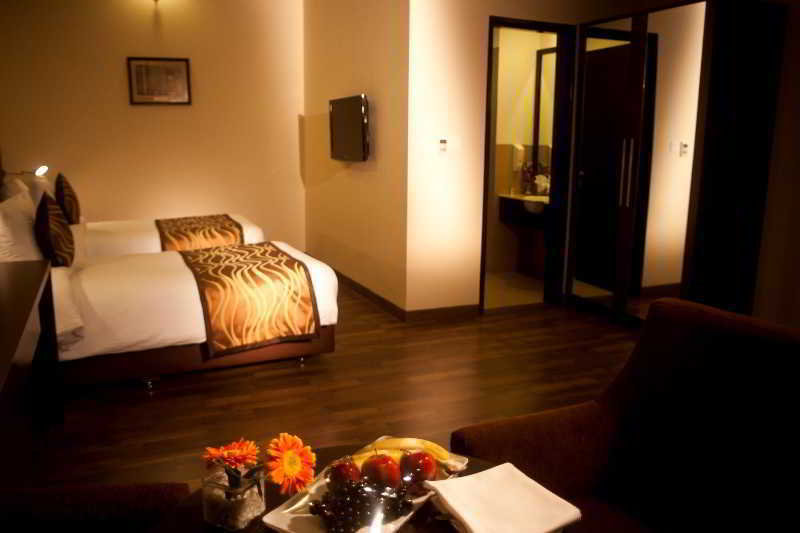 Vibe By The Lalit Traveller Hotel Faridabad Bagian luar foto